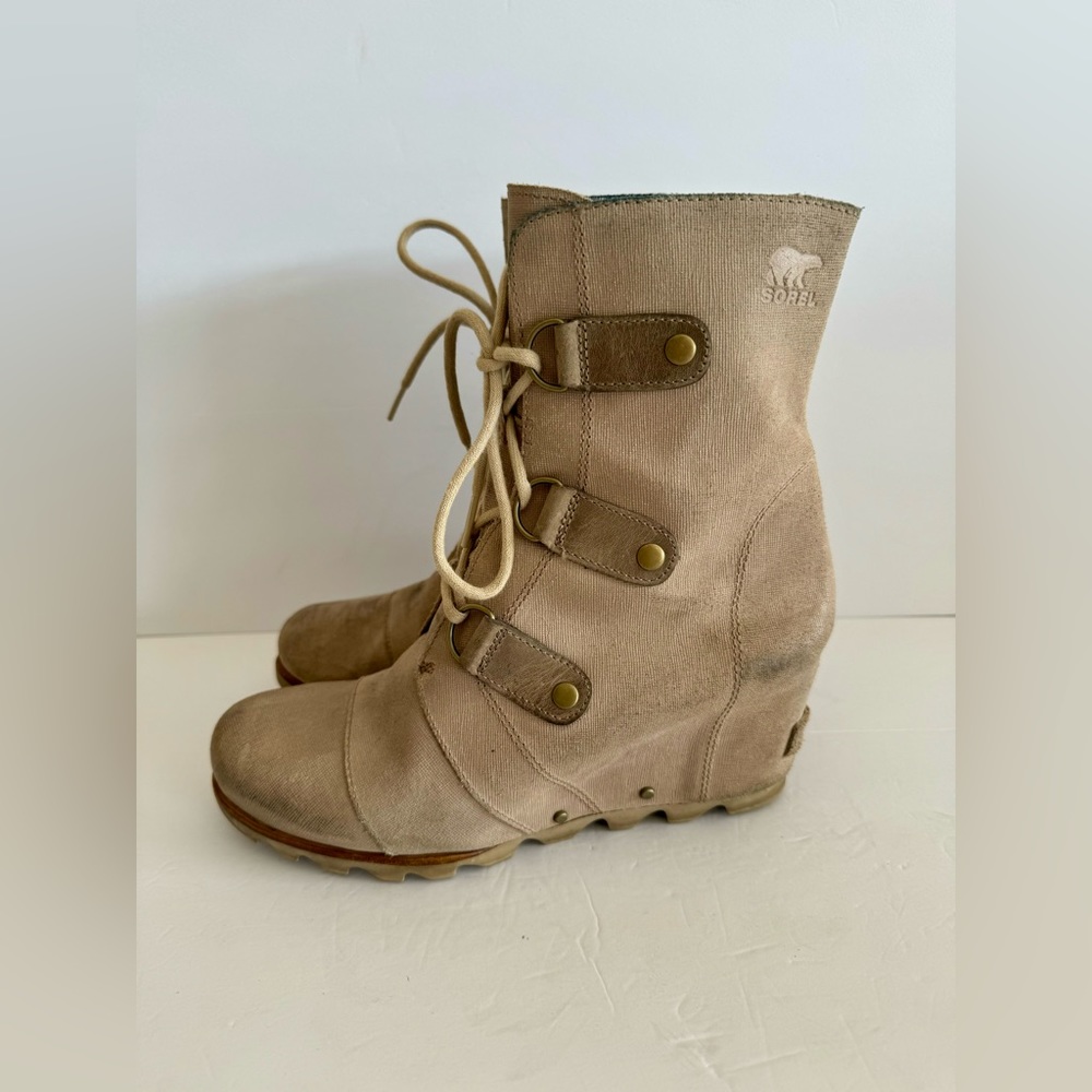 SOREL Joan of Arctic Tan Waterproof Boots